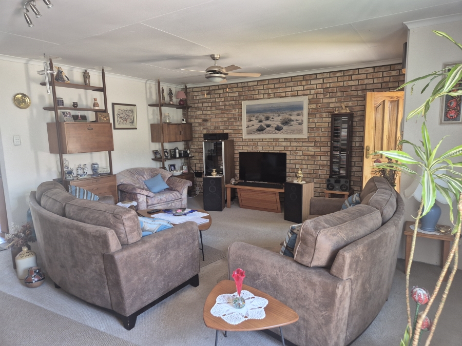 3 Bedroom Property for Sale in La Hoff North West